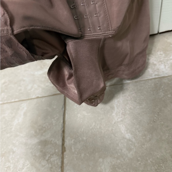 Women’s shape wear tummy control suit - Picture 6 of 8